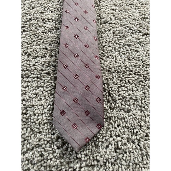 VINTAGE Serge Saint Yves Neck Tie Mens Gray Red Polyester Business Casual FLAW - Picture 1 of 10
